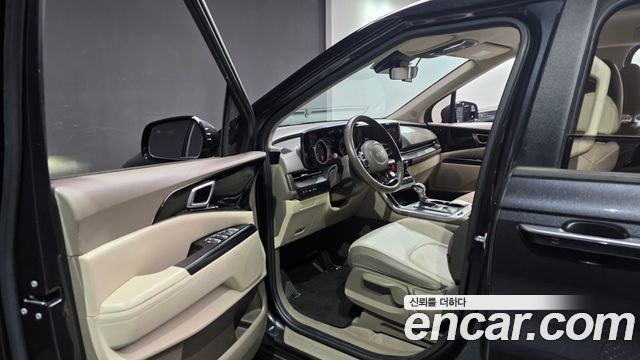 Kia Canival 2022 — photo 10