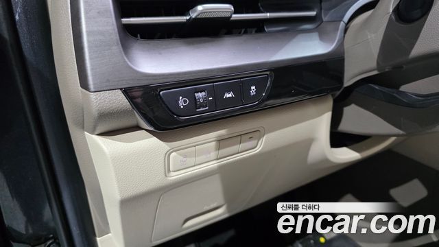 Kia Canival 2022 — photo 13
