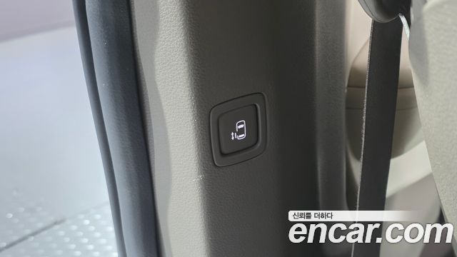 Kia Canival 2022 — photo 19