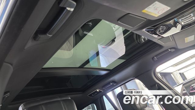 Land Rover Range Rover 2019 — photo 17