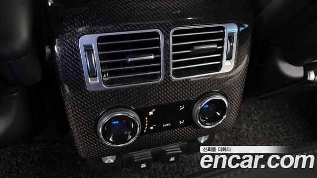 Land Rover Range Rover 2019 — photo 18