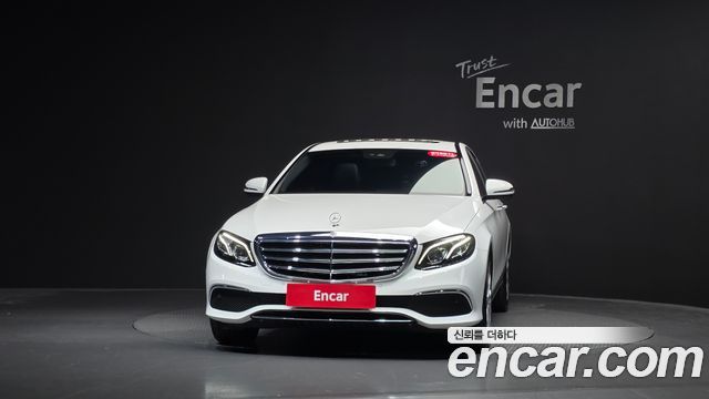 Mercedes-Benz E-Class 2020 — photo 3