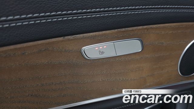 Mercedes-Benz E-Class 2020 — photo 29