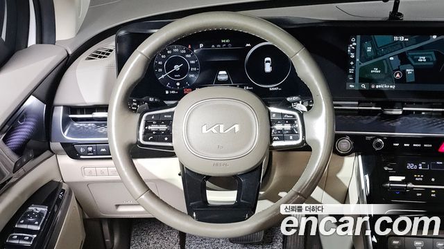 Kia Canival 2023 — photo 20