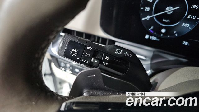 Kia Canival 2023 — photo 26