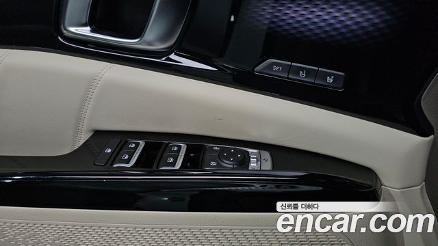 Kia Canival 2023 — photo 33