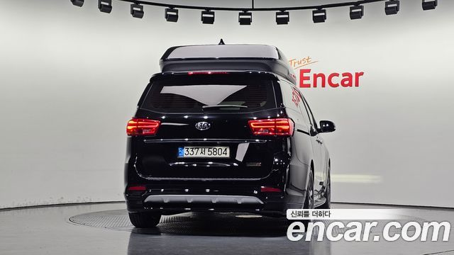 Kia Canival 2019 — photo 4