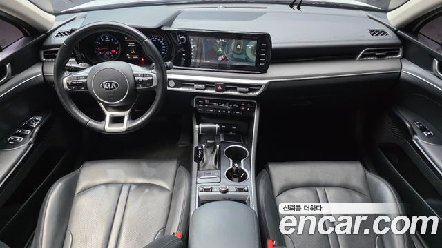 Kia K5 2021 — photo 10
