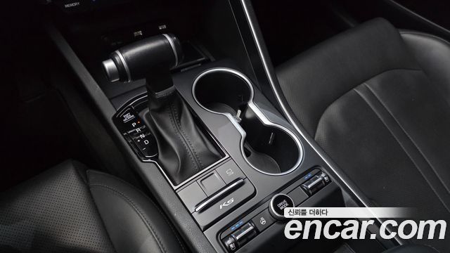 Kia K5 2021 — photo 12