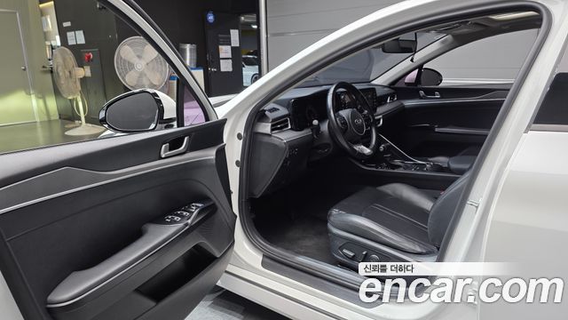 Kia K5 2021 — photo 13