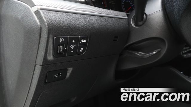 Kia K5 2021 — photo 24