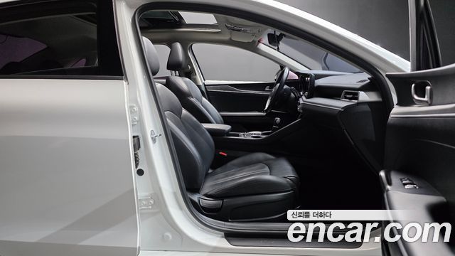 Kia K5 2021 — photo 16