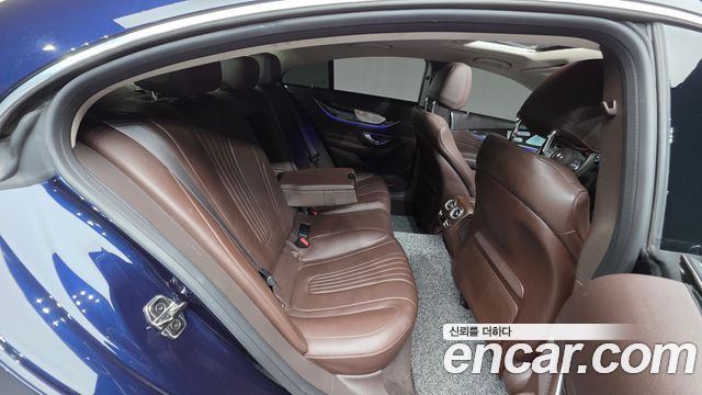 Mercedes-Benz CLS-Class 2019 — photo 23