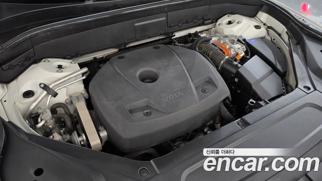 Volvo XC90 2021 — photo 6