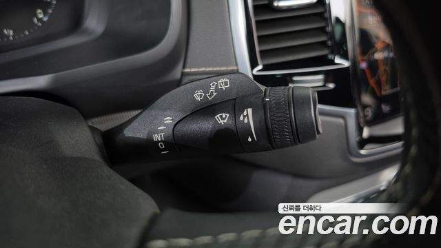 Volvo XC90 2021 — photo 20