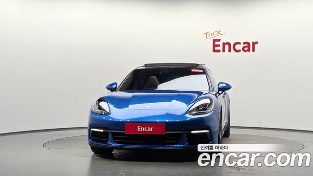 Porsche Panamera 2018 — photo 3