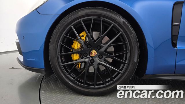 Porsche Panamera 2018 — photo 5