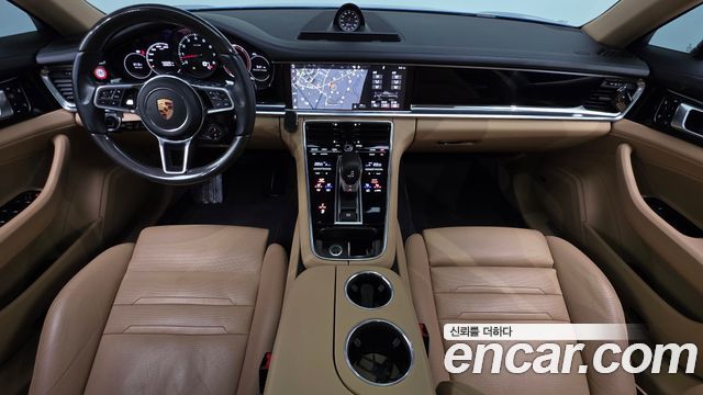 Porsche Panamera 2018 — photo 10
