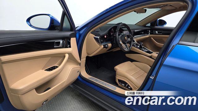 Porsche Panamera 2018 — photo 13