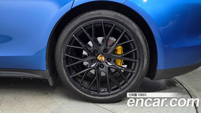 Porsche Panamera 2018 — photo 7