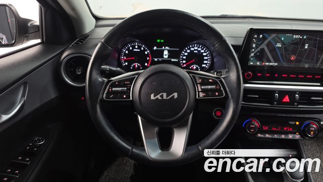 Kia K3 2022 — photo 18
