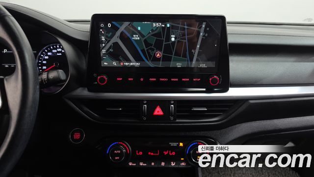 Kia K3 2022 — photo 19