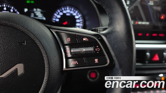 Kia K3 2022 — photo 22