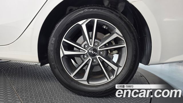 Kia K3 2022 — photo 7