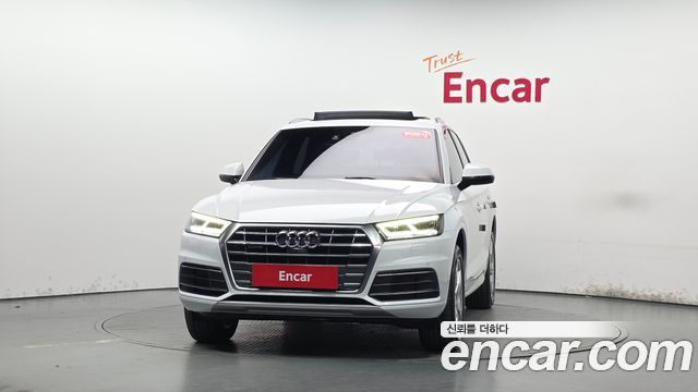 Audi Q5 2020 — photo 3