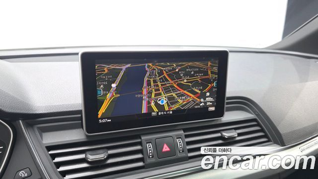 Audi Q5 2020 — photo 21