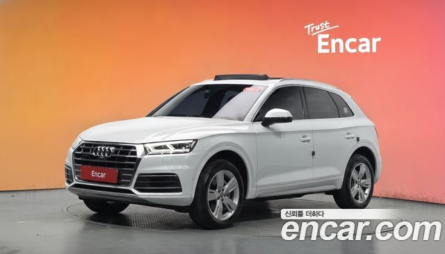 Audi Q5 2020 — photo 1