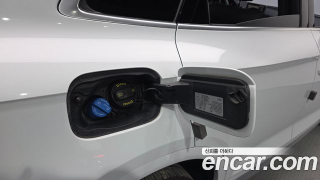 Audi Q5 2020 — photo 29