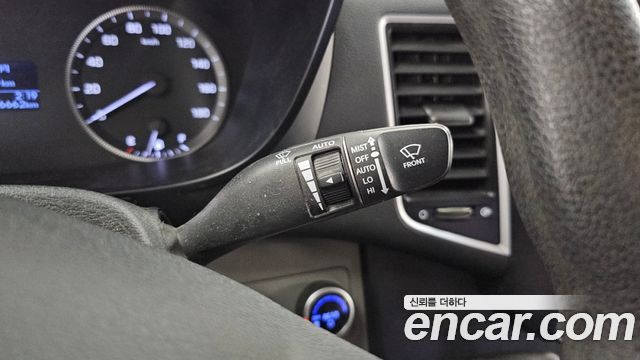Hyundai Solati 2015 — photo 18