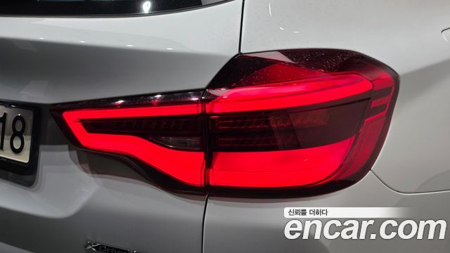 BMW X3 2021 — photo 9
