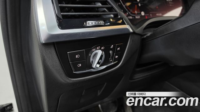 BMW X3 2021 — photo 27