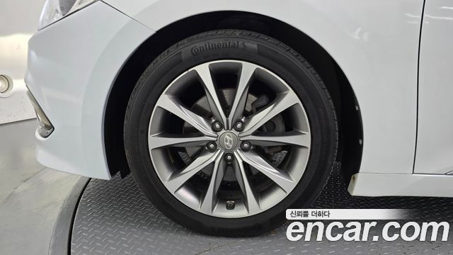 Hyundai Grandeur 2015 — photo 5