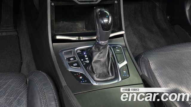 Hyundai Grandeur 2015 — photo 9