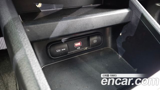 Kia K3 2023 — photo 25