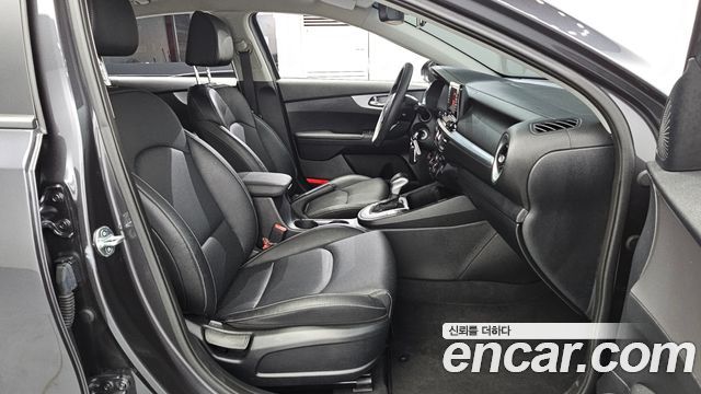 Kia K3 2023 — photo 16