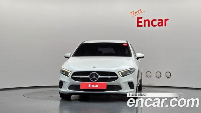 Mercedes-Benz A-Class 2019 — photo 3