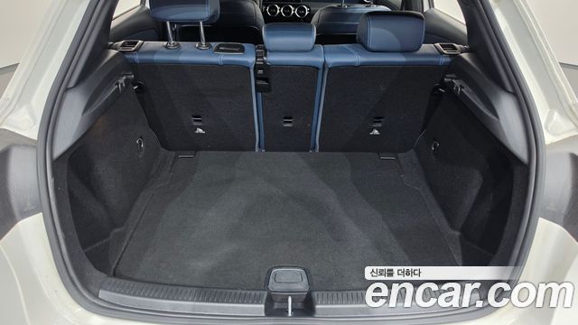 Mercedes-Benz A-Class 2019 — photo 23