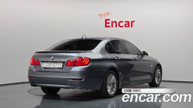 BMW 5-Series 2014 — photo 2