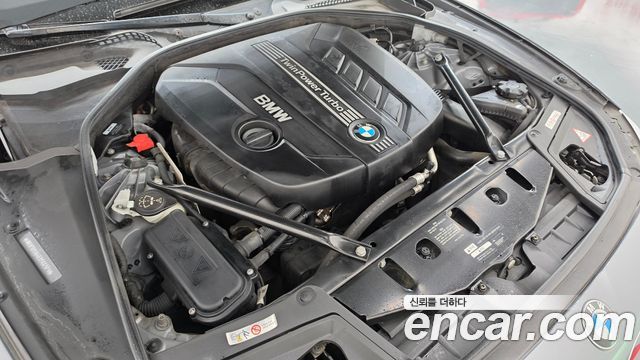 BMW 5-Series 2014 — photo 6