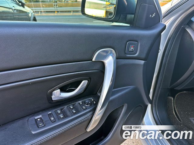 Renault Korea SM5  2014 — photo 15