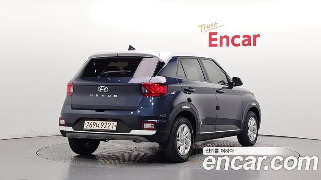 Hyundai Venue 2022 — photo 2