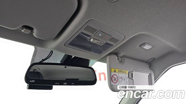 Hyundai Venue 2022 — photo 19