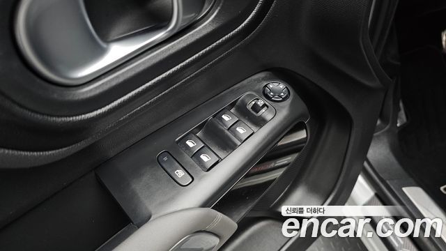 Citroën / DS C5 Aircross 2020 — photo 28