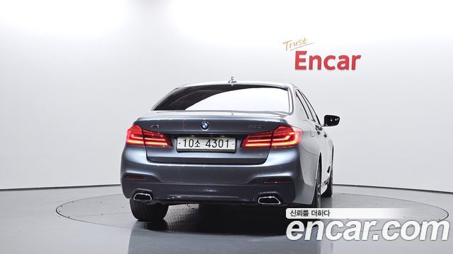 BMW 5-Series 2018 — photo 4