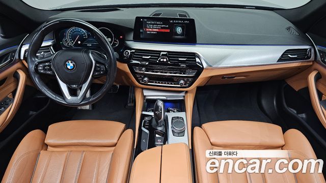 BMW 5-Series 2018 — photo 7