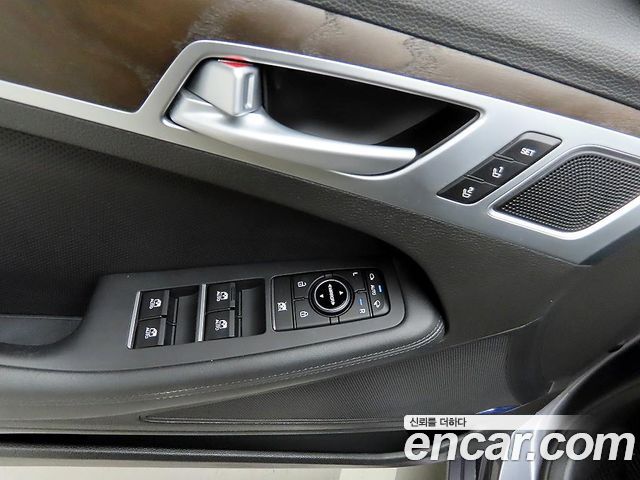 Hyundai Genesis 2016 — photo 8